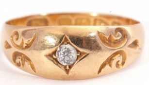 Victorian 18ct gold and single stone diamond ring, featuring a small round old cut diamond in an