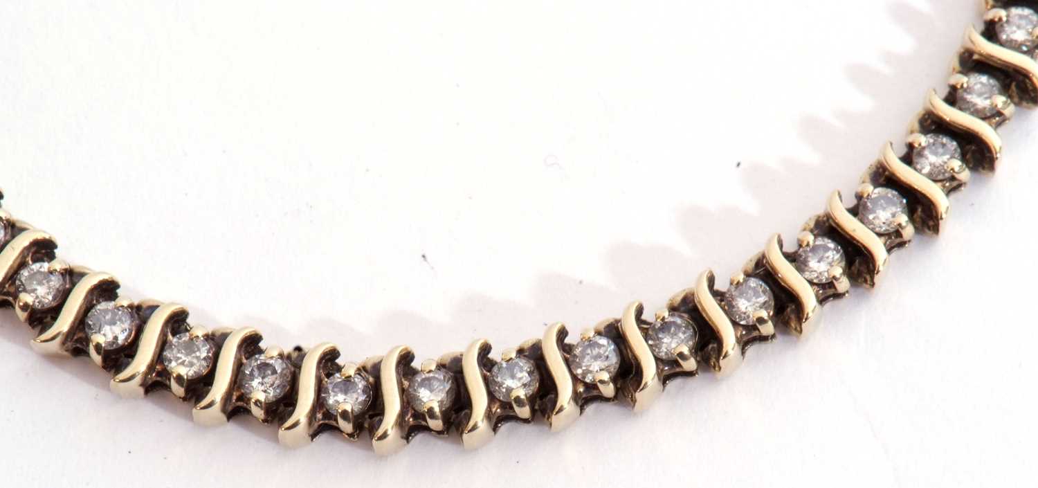 Diamond line bracelet featuring 49 small single cut diamonds set between S-bar articulated links, - Image 3 of 6