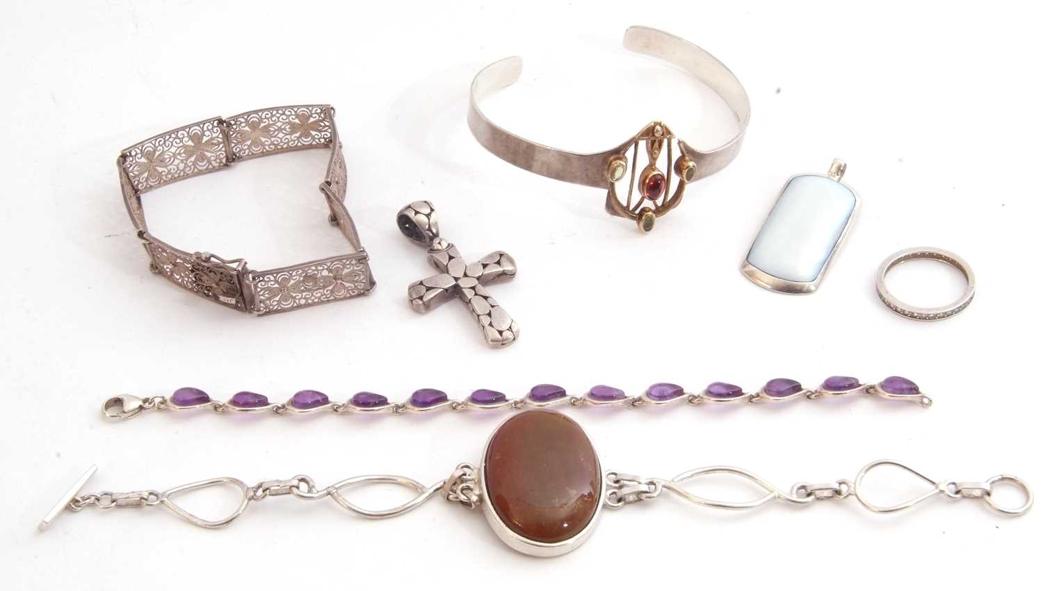 Mixed Lot: 925 stamped filigree bracelet, two modern 925 stone set bracelets, similar pendant and
