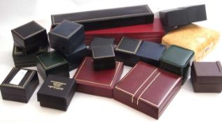 Small quantity of jewellery boxes (void)