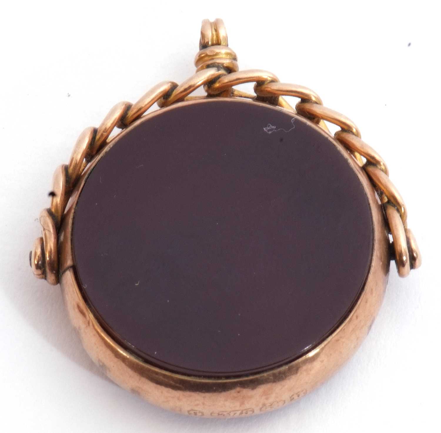 Mixed Lot: Victorian swivel fob set with bloodstone and carnelian either side, the frame marked - Image 5 of 5