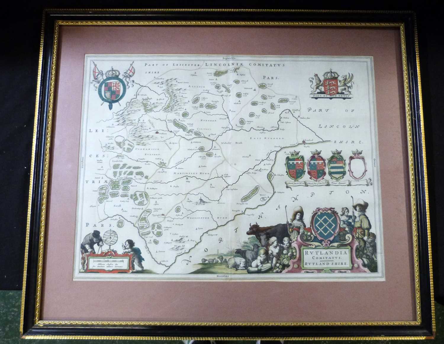 JOAN BLAEU: RUTLANDIA COMITATUS, engraved hand coloured map circa 1646, French text verso, approx - Image 2 of 3