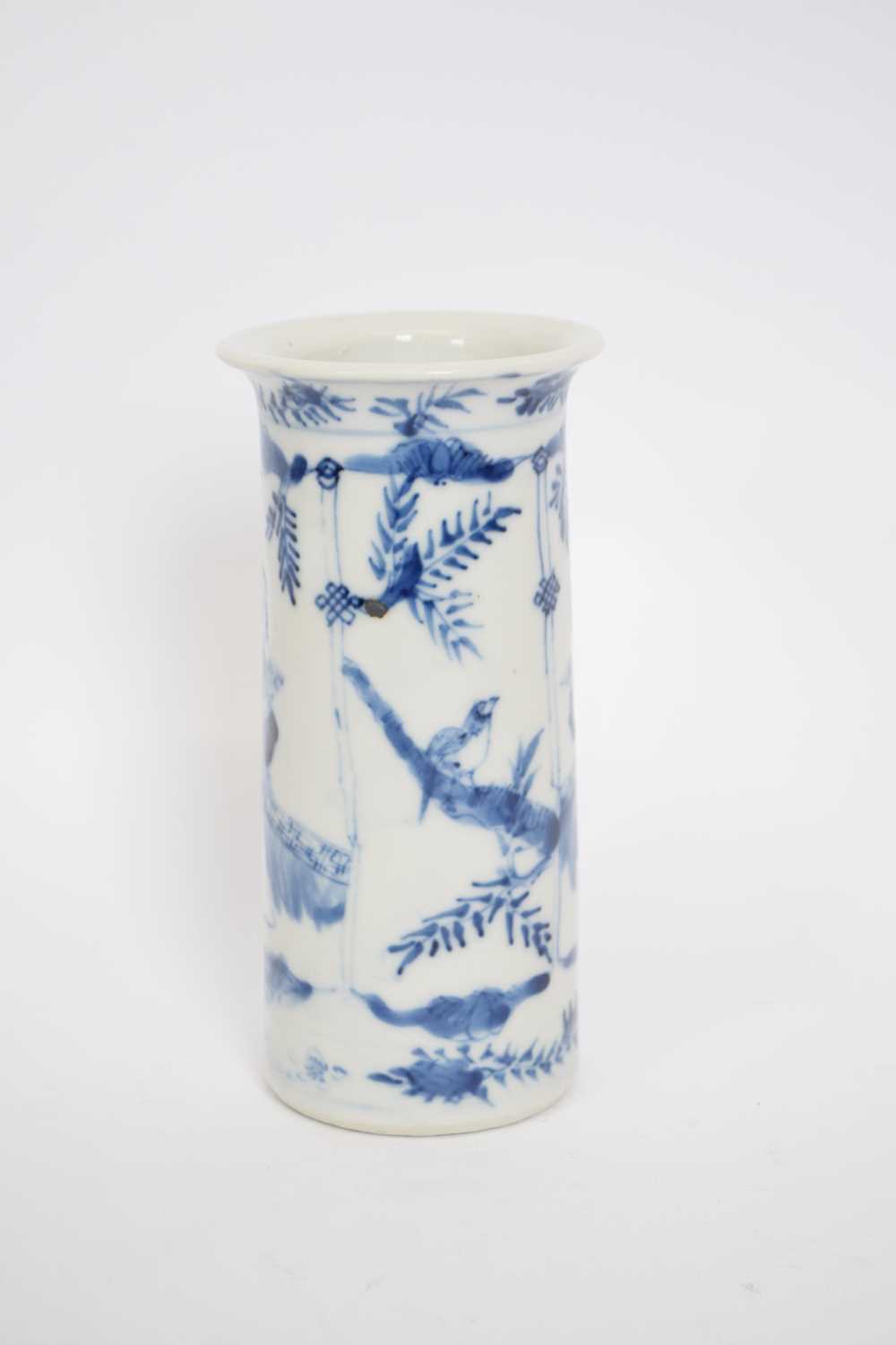19th century Chinese porcelain cylindrical vase decorated with ladies reading with a bird on a - Bild 2 aus 6