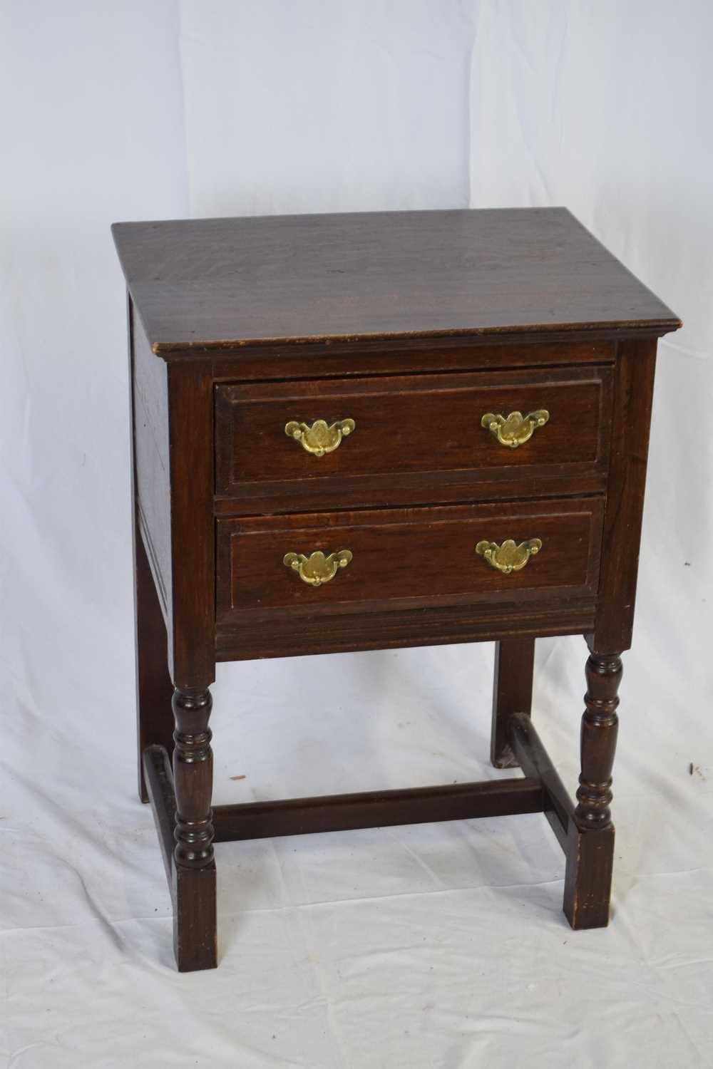 18th century style oak two-drawer side cabinet raised on turned legs, 56cm wide - Image 3 of 4