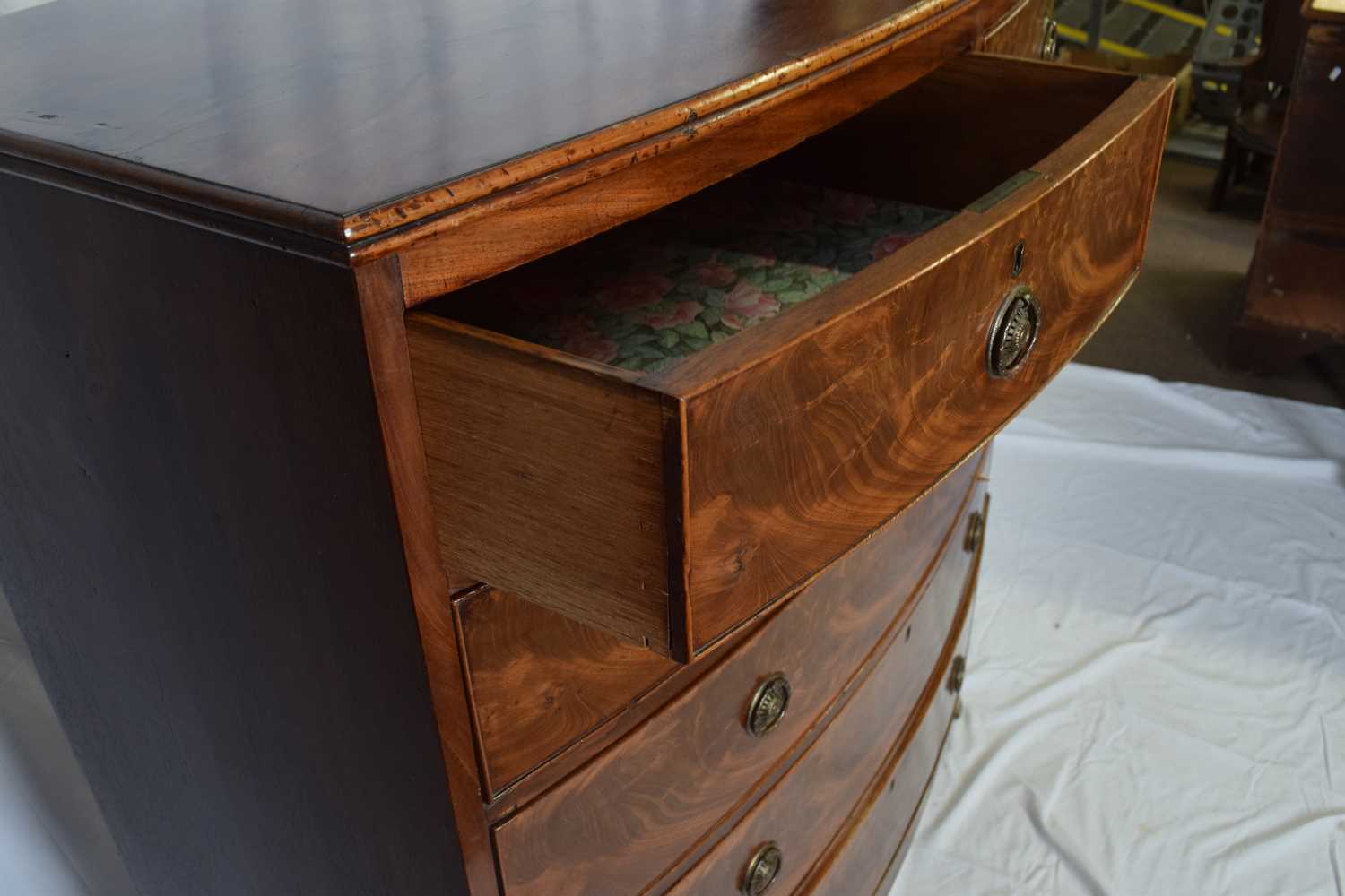 Early Victorian mahogany bow front chest of two short over three long drawers fitted with ringlet - Image 2 of 3