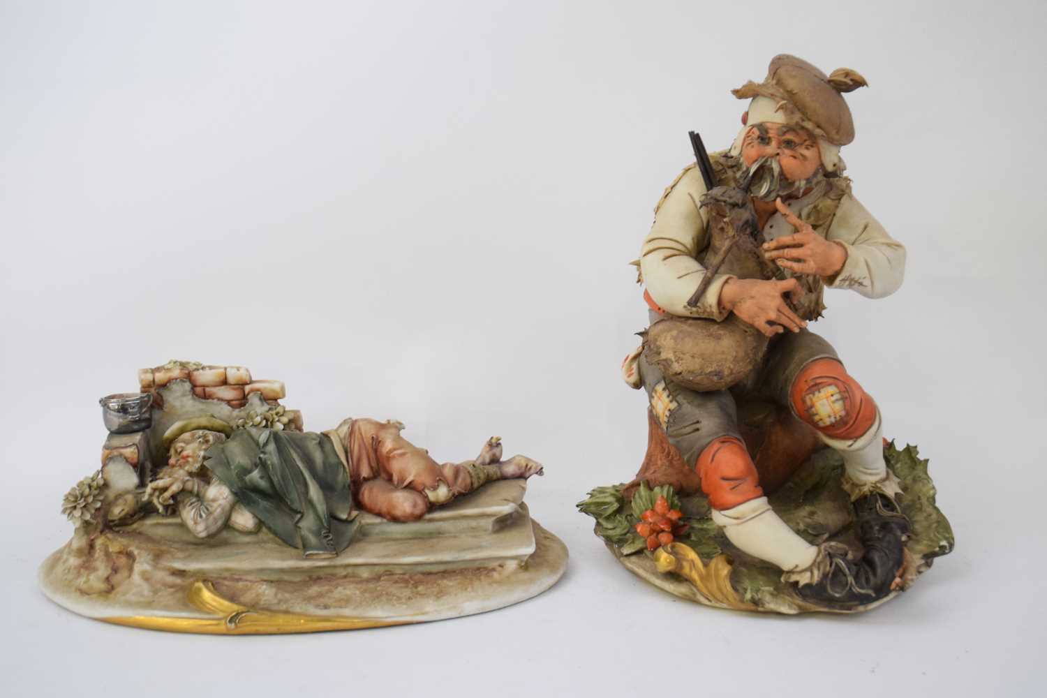 Two Italian porcelain figures of elderly gentlemen (2) - Image 2 of 4