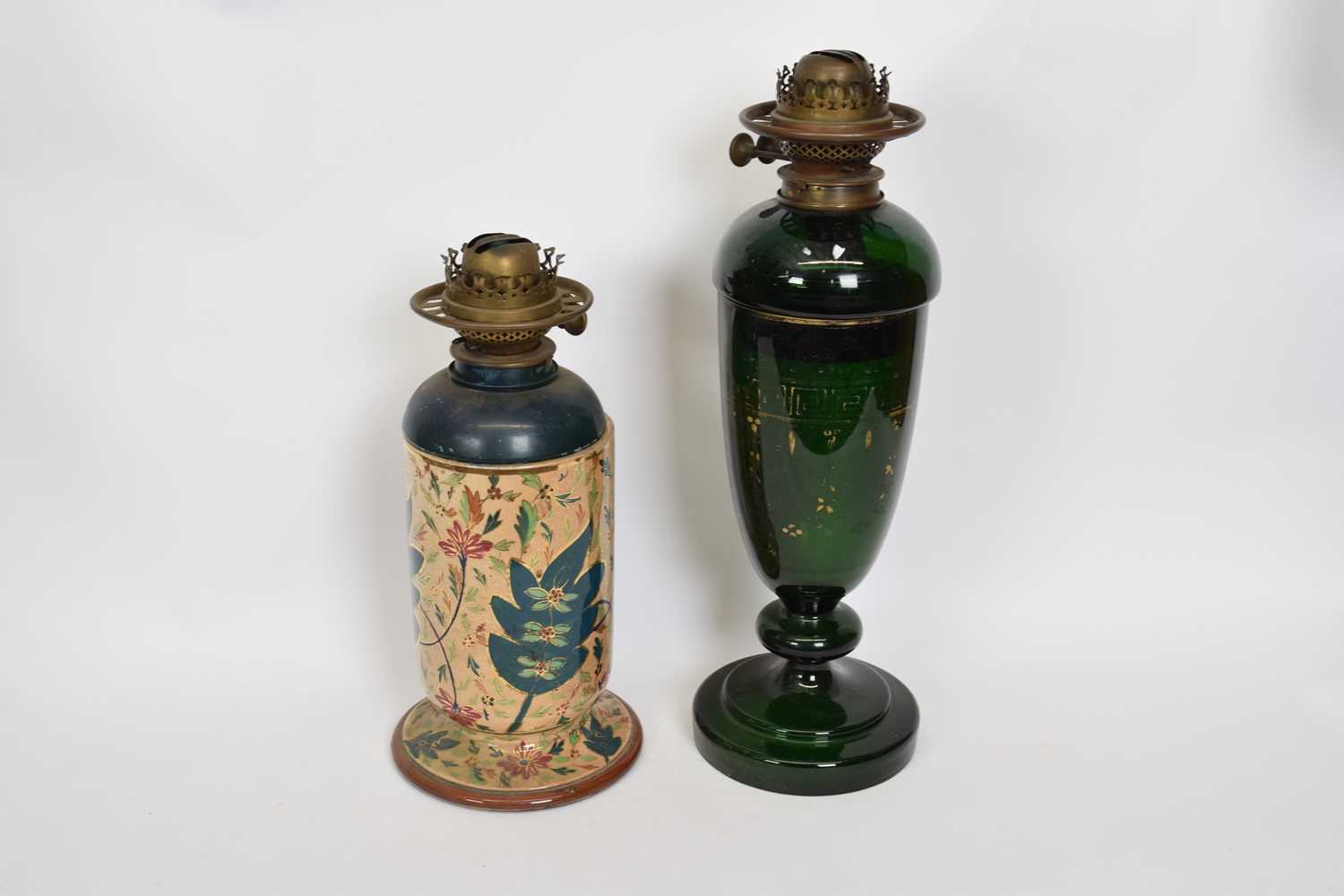 Two 19th century oil lamps, one green glass with gilt design (worn), the other with pottery base - Bild 2 aus 3