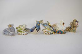 Group of Royal Crown Derby paperweights including a toad limited edition of 844/3500 and a sea horse