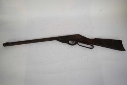 King single shot air rifle from the Markham Air Rifle Co, USA, 78cm long