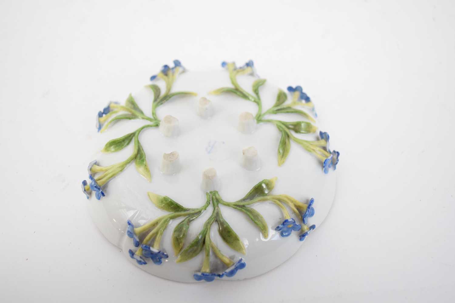 Meissen style lobed saucer decorated with flowers and insects, the base modelled with leaves and - Image 5 of 7