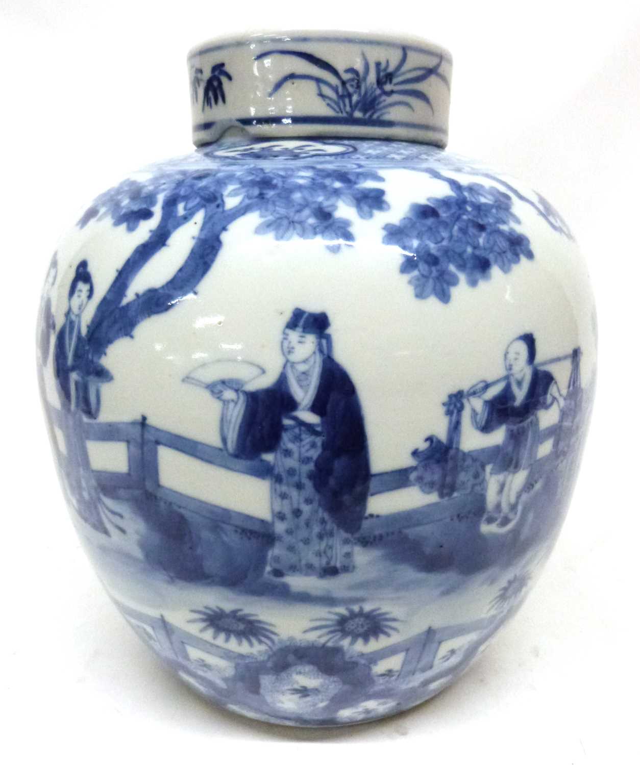 Chinese porcelain large jar and cover decorated in blue and white with Chinese figures, probably - Bild 7 aus 10