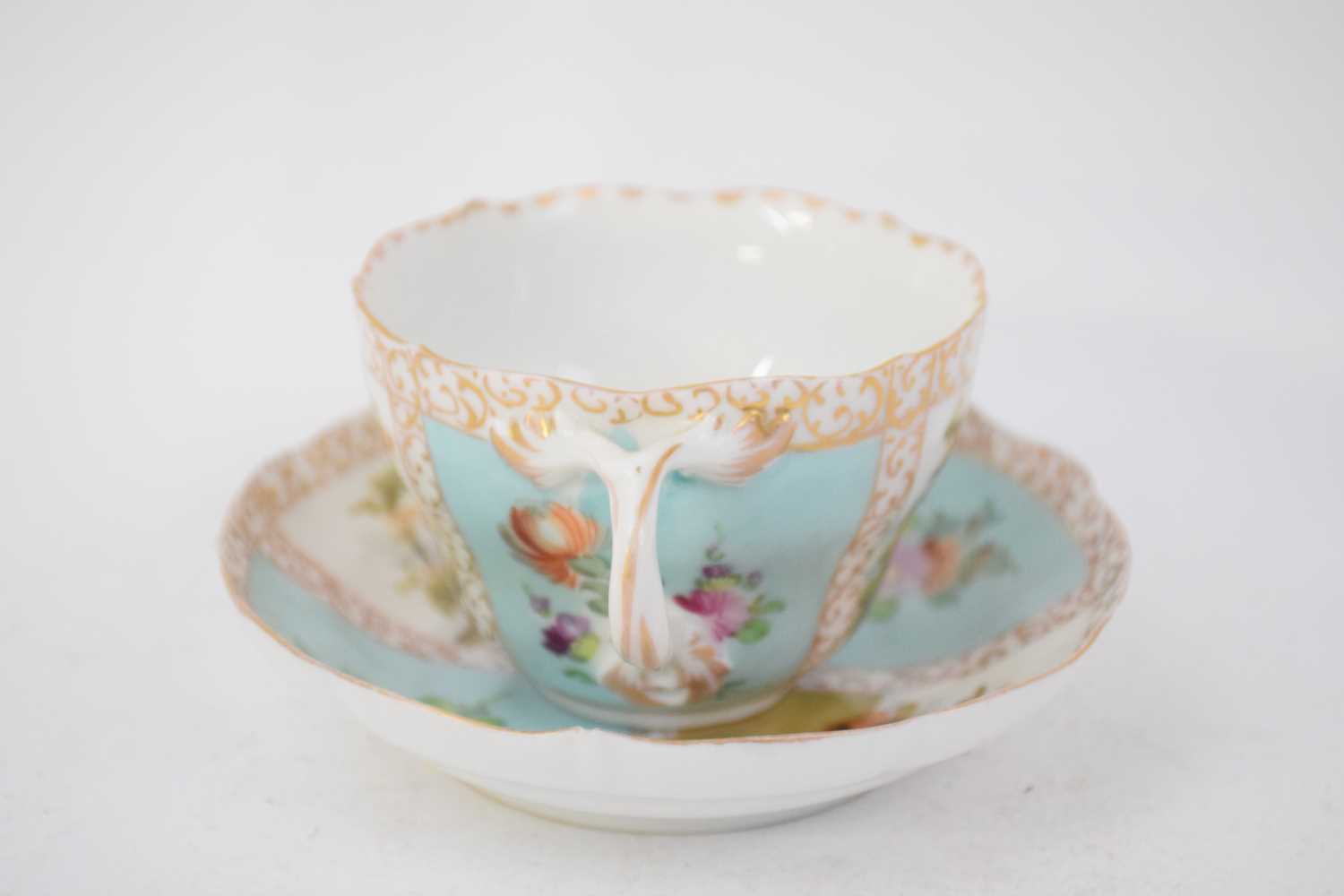 Continental porcelain cup and saucer decorated in Meissen style with panels of figures - Image 4 of 8