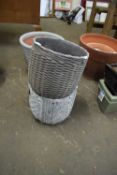 COMPOSITION BASKET WEAVE FINISH PLANT POT TOGETHER WITH A LEAF DECORATED PLANT POT (2)