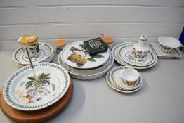 MIXED LOT OF PORTMEIRION BOTANIC GARDEN WARES TO INCLUDE LARGE FLAN DISHES, DINNER PLATES, SERVING