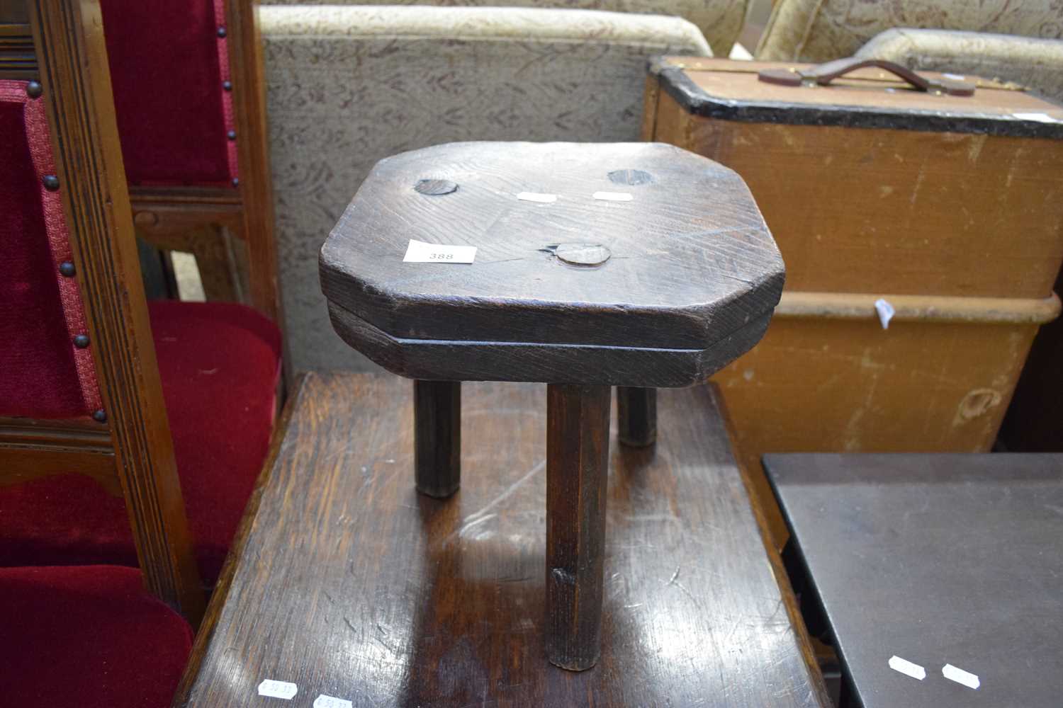 SMALL ELM MILKING STOOL