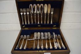 OAK CASED CANTEEN OF SILVER PLATED FISH CUTLERY