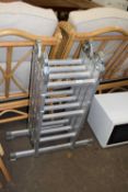 SET OF EXTENDING MULTI-USE LADDERS