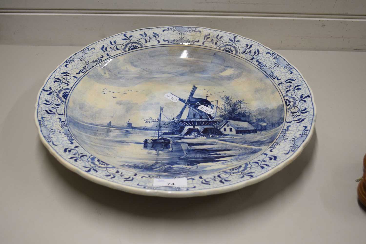 DELFT WALL CHARGER DECORATED WITH A WINDMILL