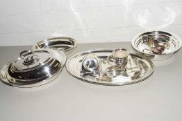 MIXED LOT VARIOUS SILVER PLATED WARE TO INCLUDE ENTREE DISHES AND OTHER ITEMS