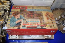 BOXED TRIANG ARKITEX SCALE MODEL CONSTRUCTION KIT