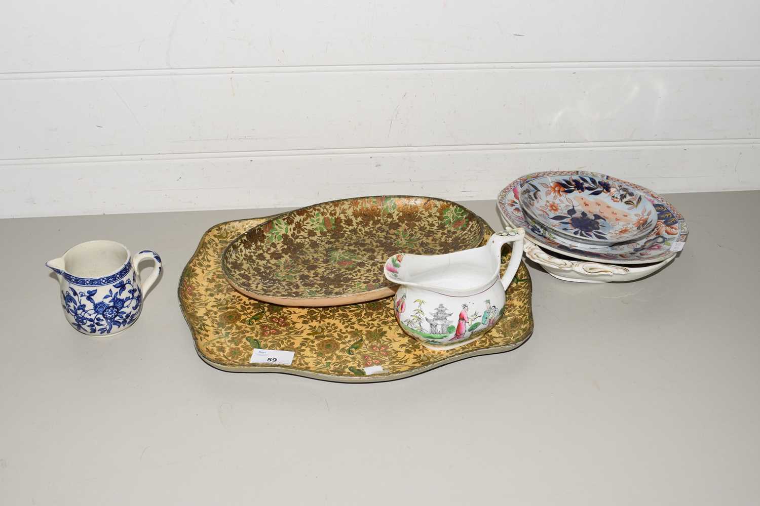 MIXED LOT VARIOUS 19TH CENTURY ENGLISH IRONSTONE DISHES, GRAVY BOAT PLUS FURTHER LACQUERED TRAYS