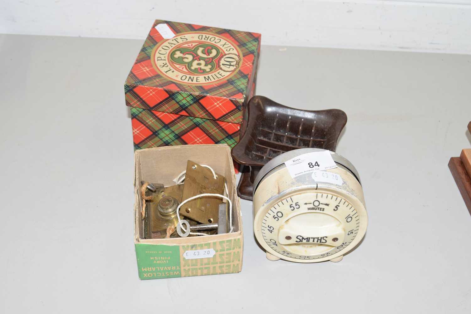 PLASTIC TIMER MANUFACTURED BY SMITHS WITH OTHER ITEMS INCLUDING BAKELITE BOX