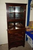 GLAZED FULL HEIGHT MAHOGANY EFFECT CORNER UNIT, WIDTH APPROX 76CM MAX