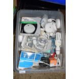 PLASTIC BOX CONTAINING VARIOUS ELECTRICAL ITEMS, CARBON MONOXIDE ALARMS ETC