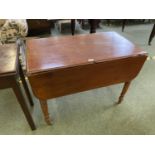 Victorian mahogany drop leaf oblong small pembroke table, 90cmW x 100cm