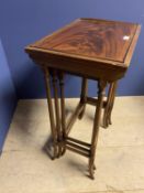 Good Edwardian nest of 3 inlaid figured mahogany occasional tables with spider legs (generally