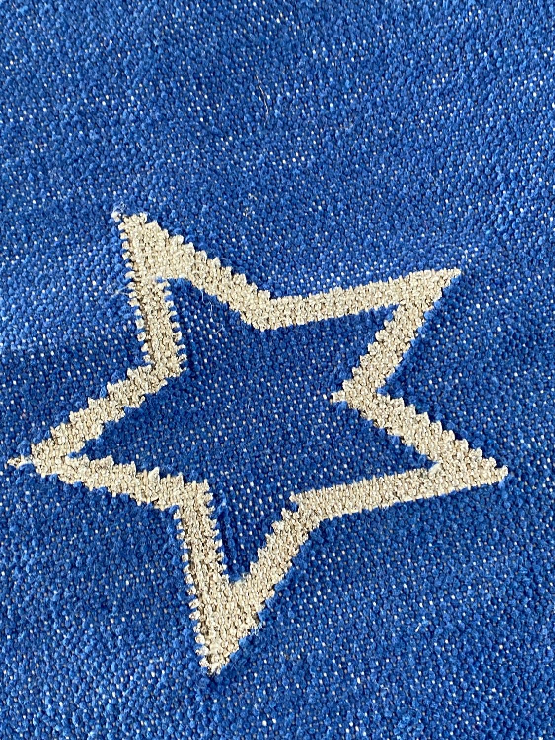 modern blue rug with white star pattern design, 242 x 310cm (condition good) - Image 3 of 3