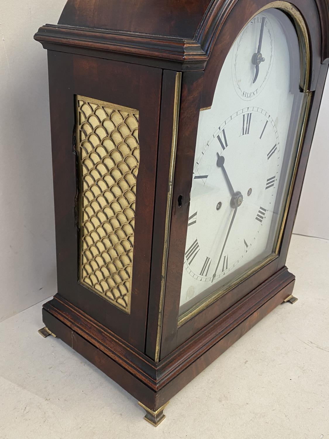 C18th Mahogany cased bracket clock, with brass top carrying handle, glazed back and front doors, and - Image 3 of 14