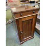 Mahogany washstand, rising lid with fitted bowl, 81cmH, and a childs chair