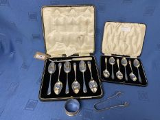 Cased set of 6 hallmarked silver tea spoons, Sheffield 1927, H A , 2.6 ozt; & a cased set of