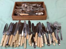 Qty vintage cutlery, Roberts and Dore