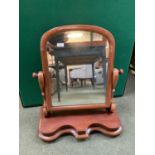 Victorian mahogany toilet mirror (condition, some tarnishing top of mirror)