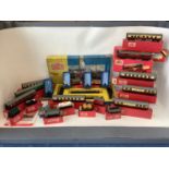 A quantity of Hornby Dublo and a quantity of boxed Hornby dublo, including, Salt wagon, Hopper