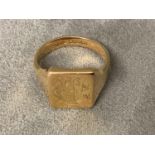 18 ct yellow gold rectangular signet ring (engraved) G.T. George Topp. 12.2 grams