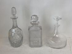 Boxed Dartington glass ships decanter by Frank Thrower, a good cut glass square spirit decanter