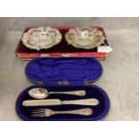 Pair boxed Madras Indian pierce silver dishes stamped P Orr & Sons, 14 cm dia 5.2 ozt (Case