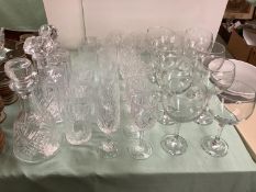 Suite of Crystal d'Argues lead crystal, including 8 wine glasses, 4 champagne flutes, 3 decanters,