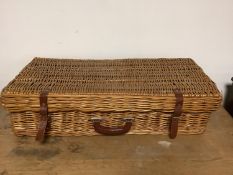 Picnic basket with fitted interior