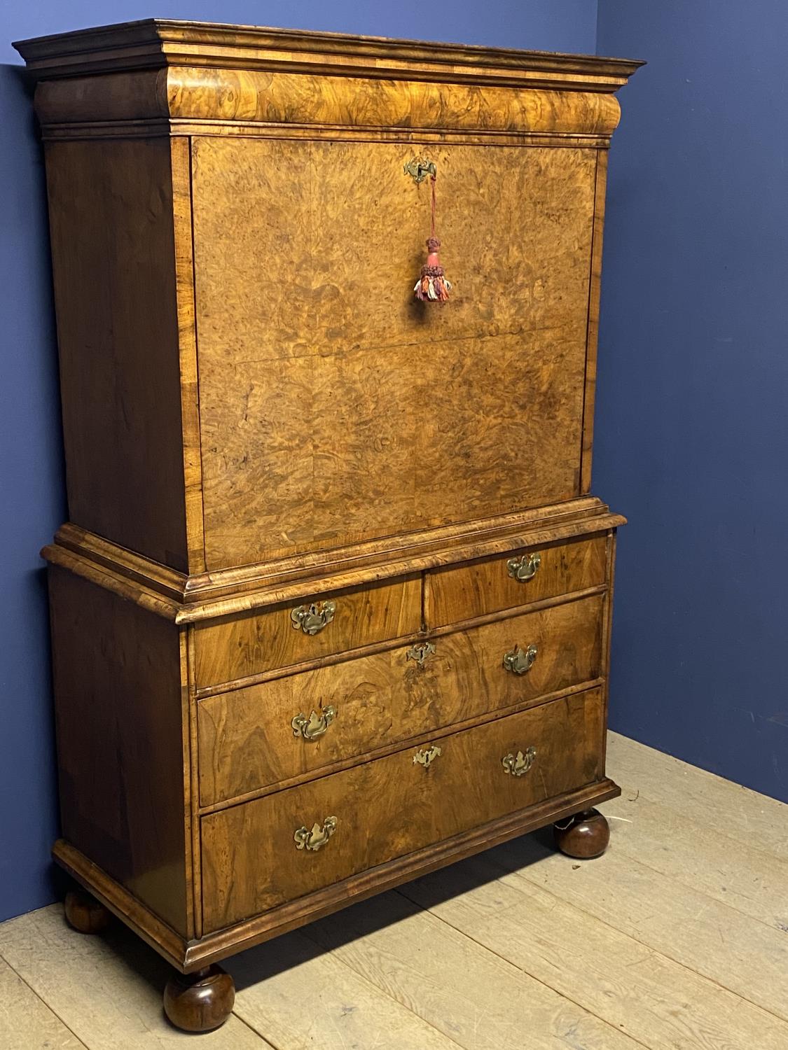 Good William & Mary burr walnut Escritoire with fitted interior with secret drawers above 2