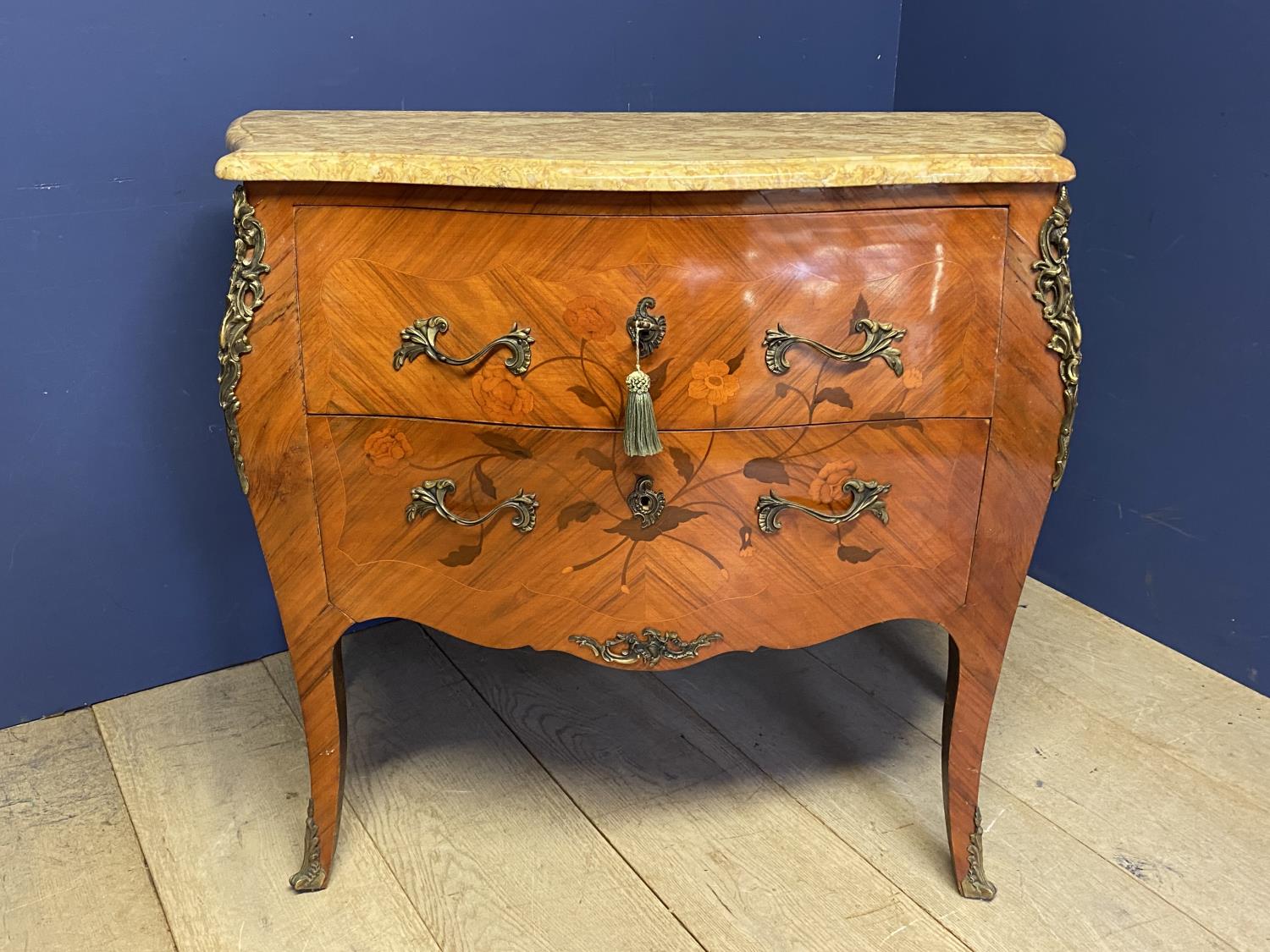 Dutch Kingwood marquetry 2 drawer bomb commode with ormolu decoration beneath a marble top 100 cm - Image 3 of 5