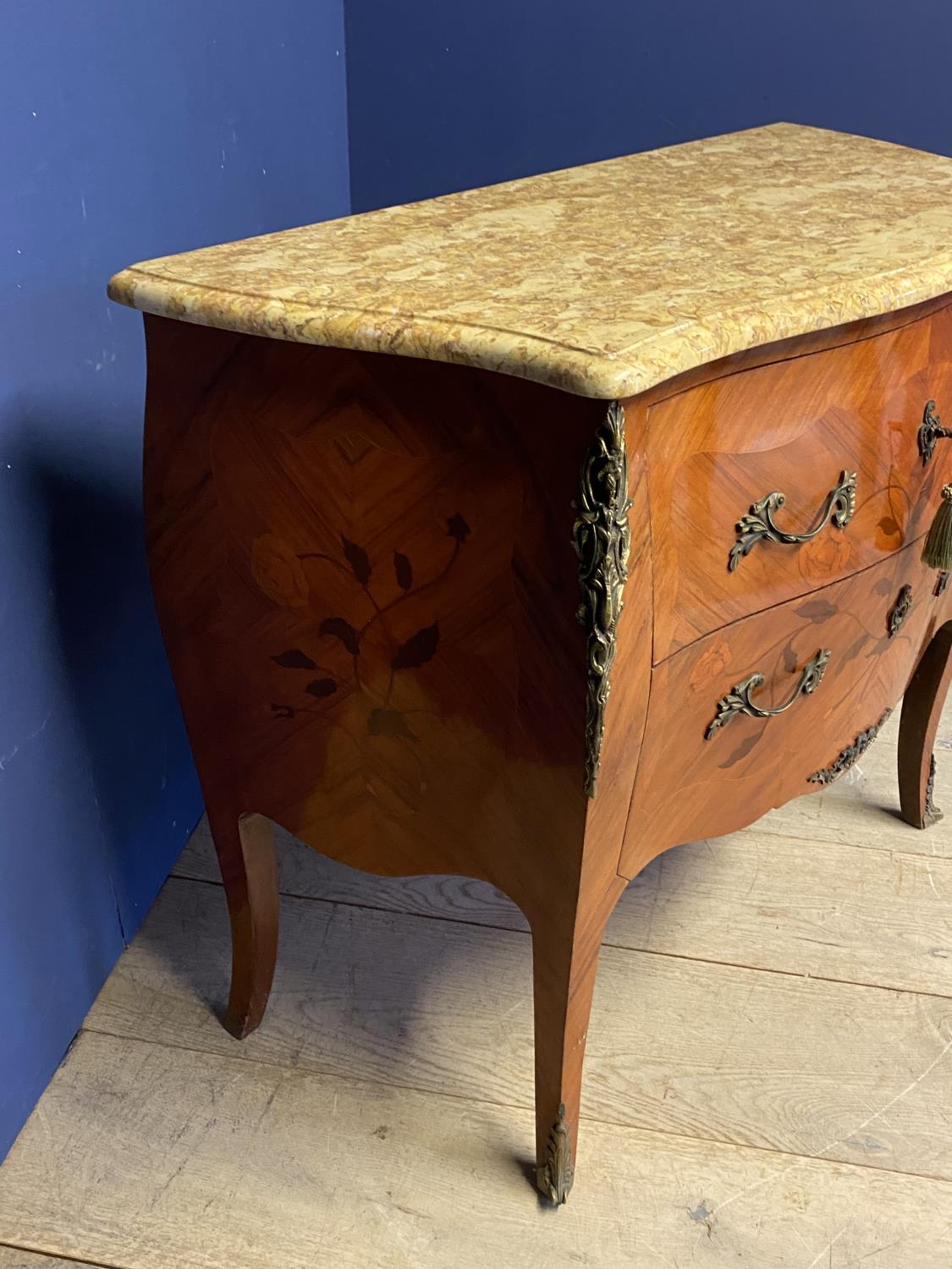Dutch Kingwood marquetry 2 drawer bomb commode with ormolu decoration beneath a marble top 100 cm - Image 5 of 5