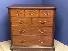 Late Regency mahogany chest of 3 top drawers above 2 short and 2 long graduated drawers with brass