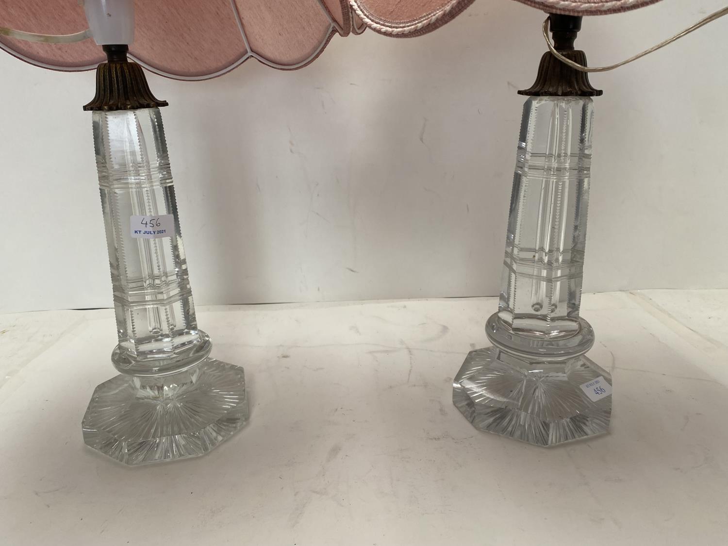 Pair Edwardian glass and brass table lamps, all with wear - Image 2 of 4