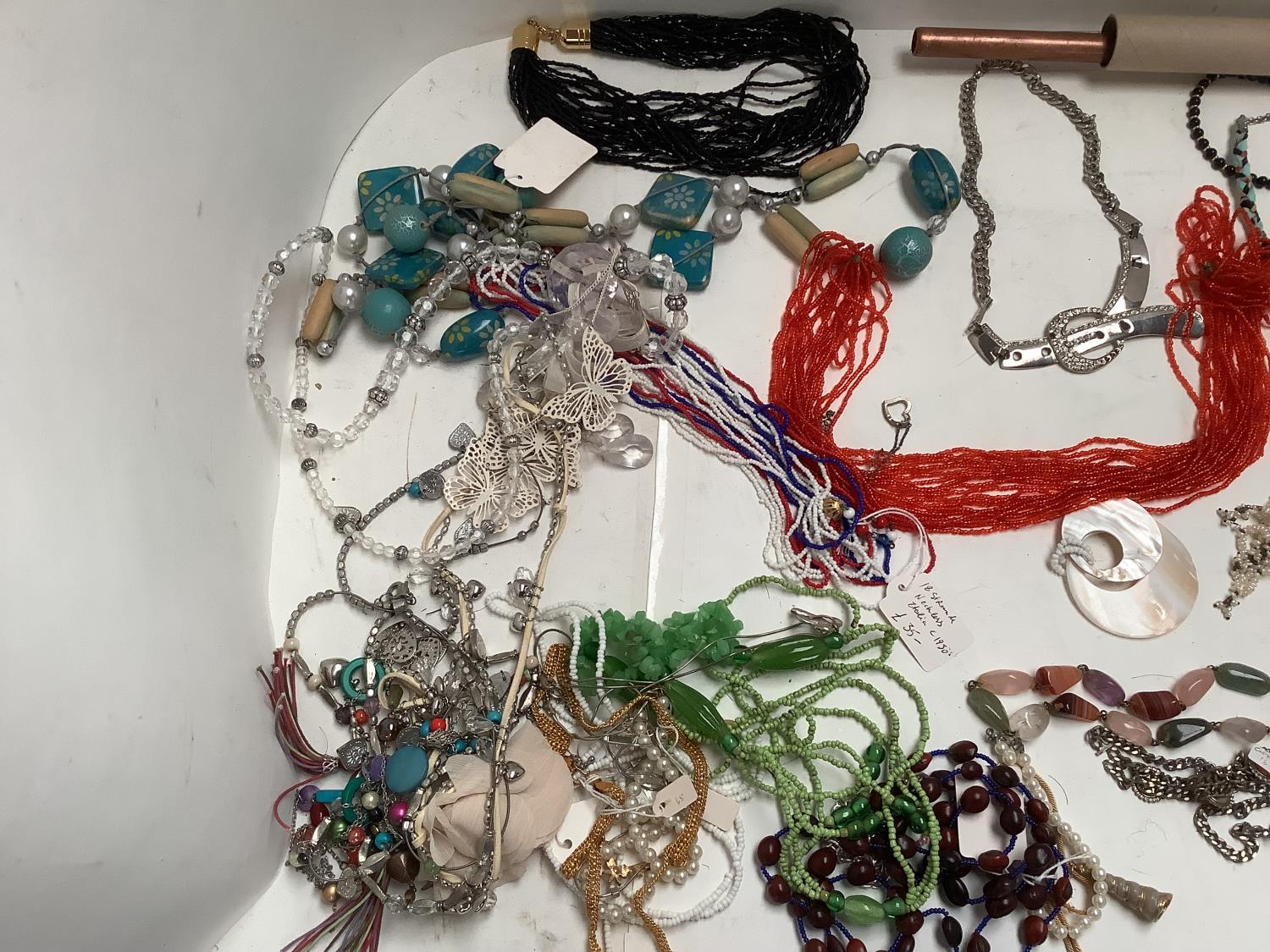 Quantity of costume jewellery - Image 4 of 4