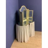 Modern Kidney shaped dressing table with freestanding folding mirror