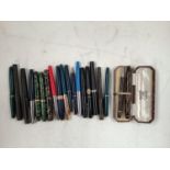 Qty of vintage pens - see photos for details